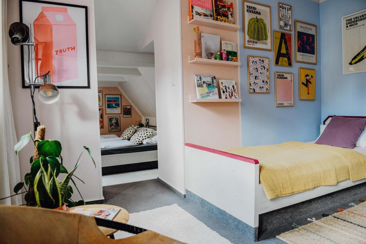 Sleepart Room For 3 첼레 외부 사진