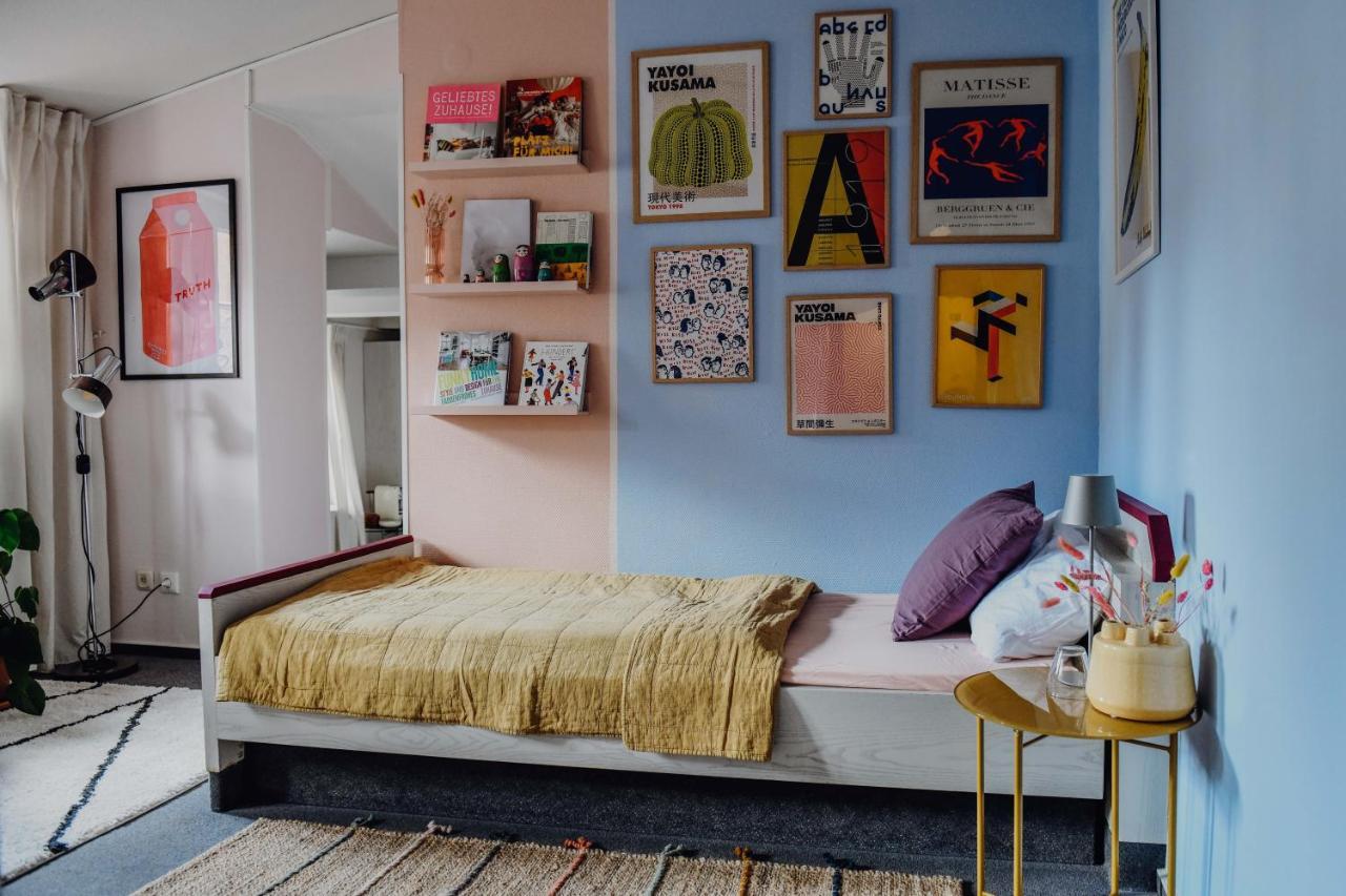 Sleepart Room For 3 첼레 외부 사진